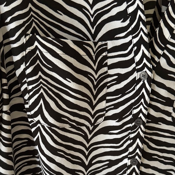 Talbots Black & White Zebra-Print button down blouse - Picture 5 of 9